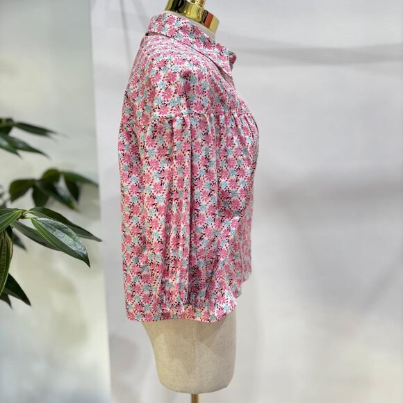 Floral Button-Up Blouse – Classic Collared Top with Puff Sleeves - Picture 4 of 4